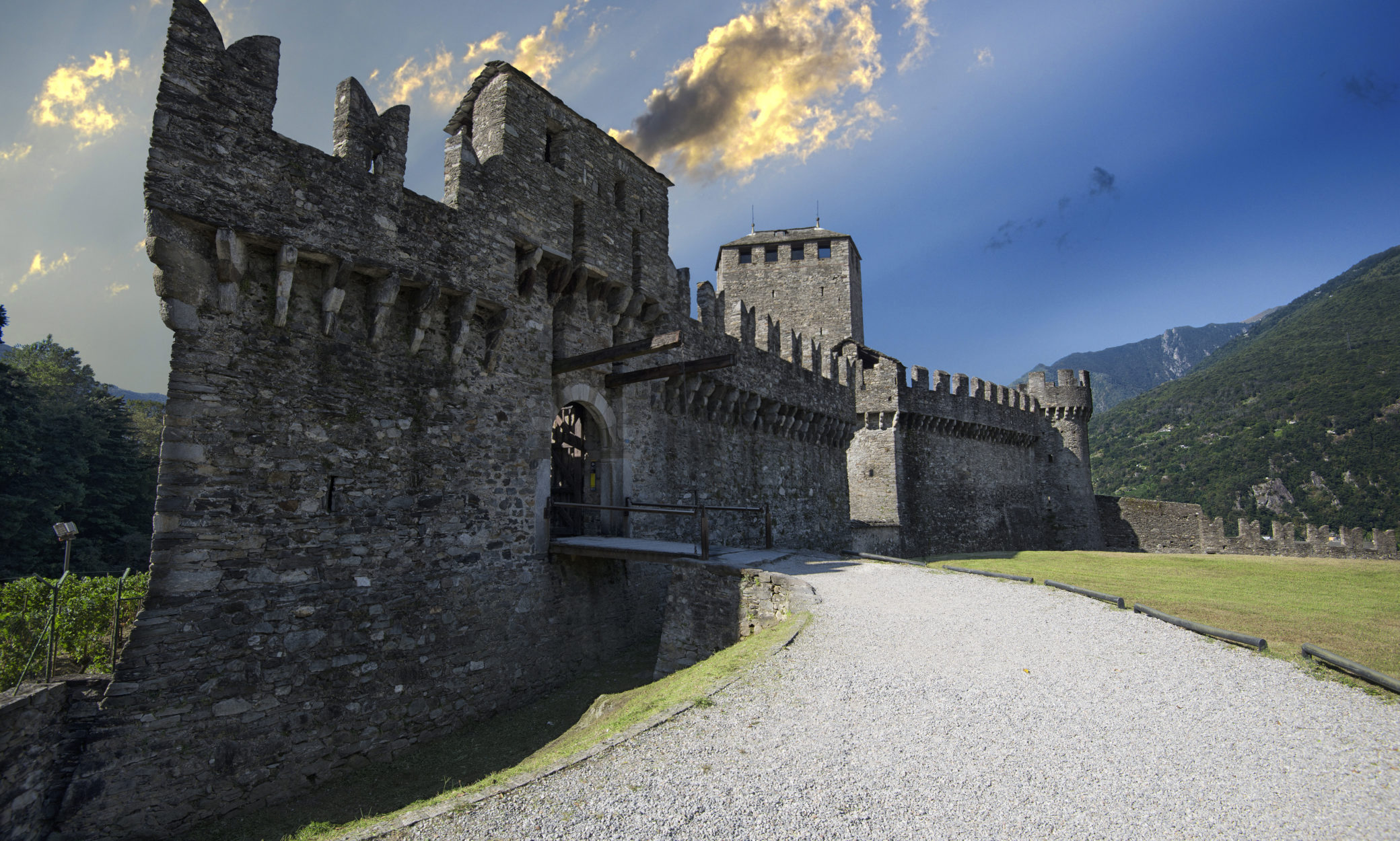 HOME Ostello Montebello Bellinzona